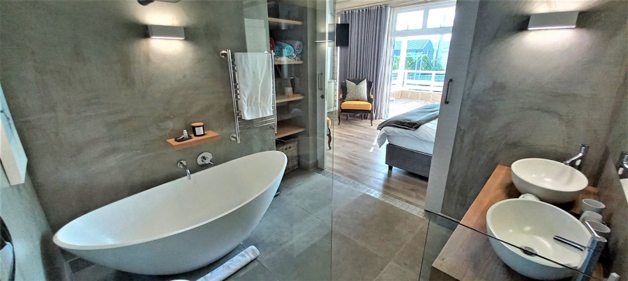 To Let 2 Bedroom Property for Rent in Thesen Islands Western Cape